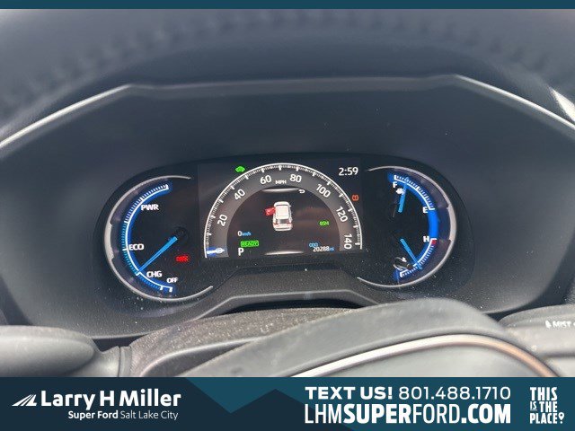 2024 Toyota RAV4 XSE's photo