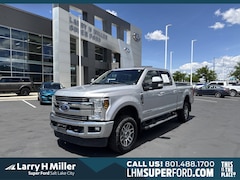 2019 Ford F-350 LARIAT Truck Crew Cab