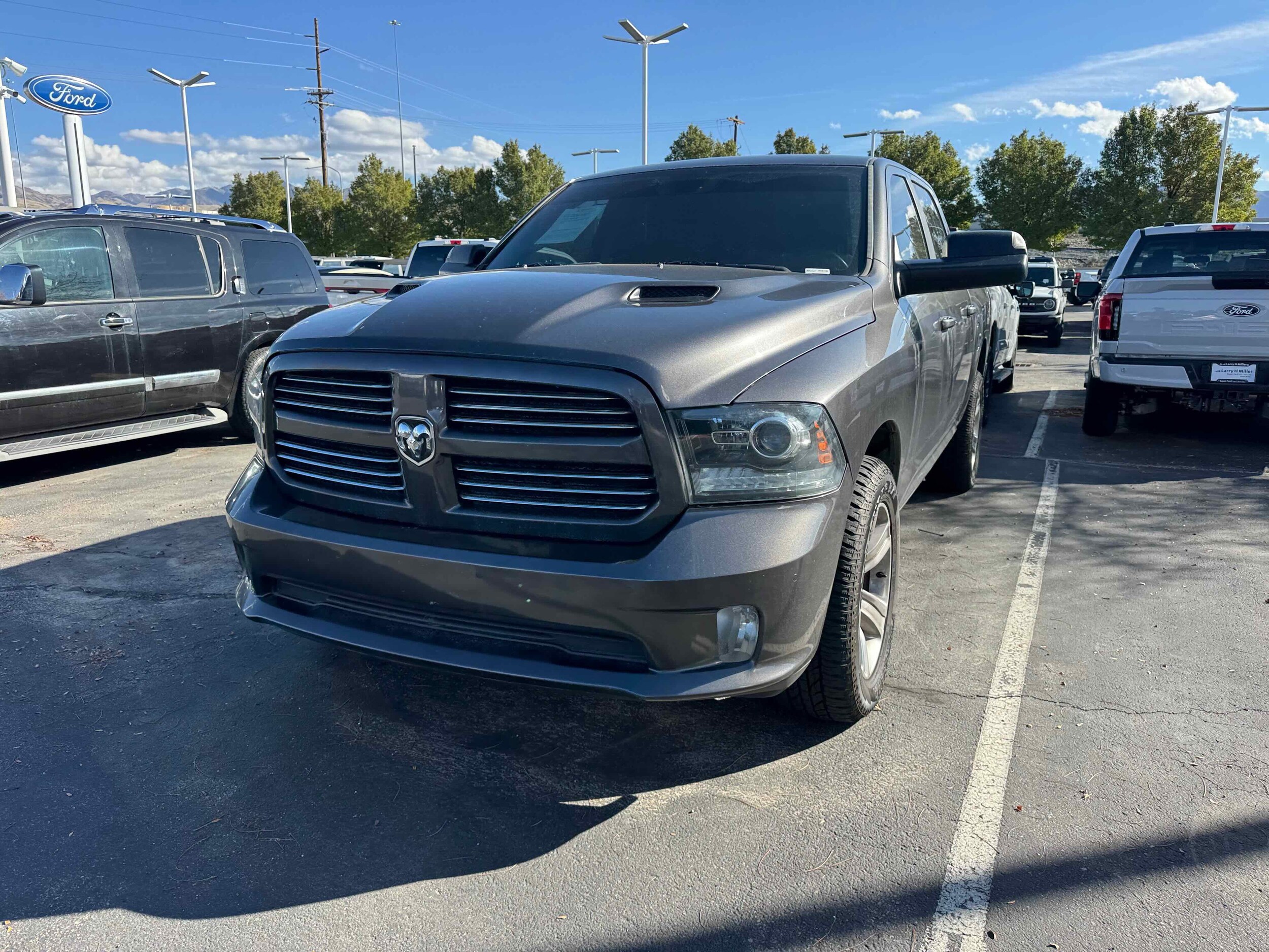 2017 Ram 1500 Sport photo 3