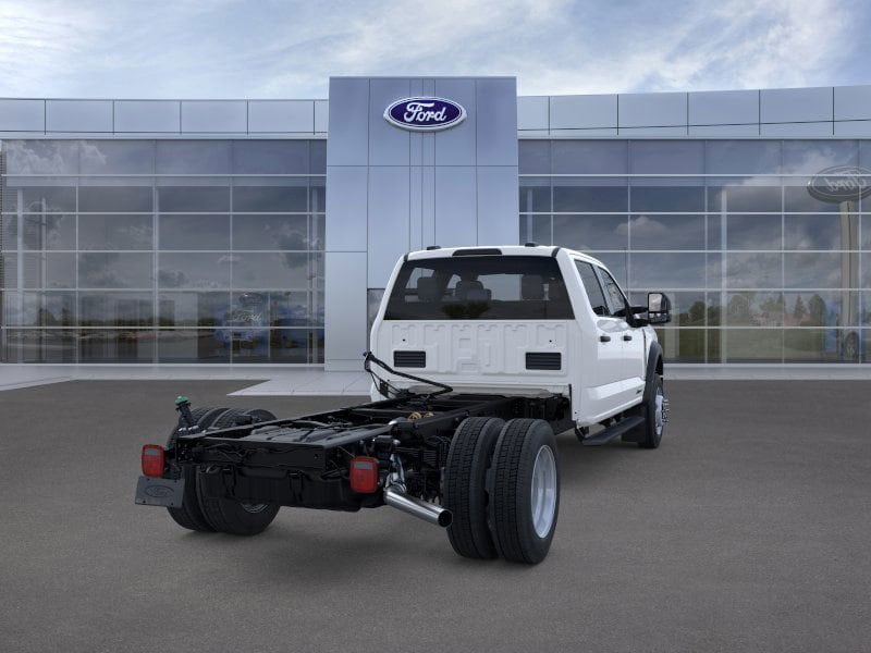 2025 Ford F-550 Super Duty Chassis Cab XL - Photo 9