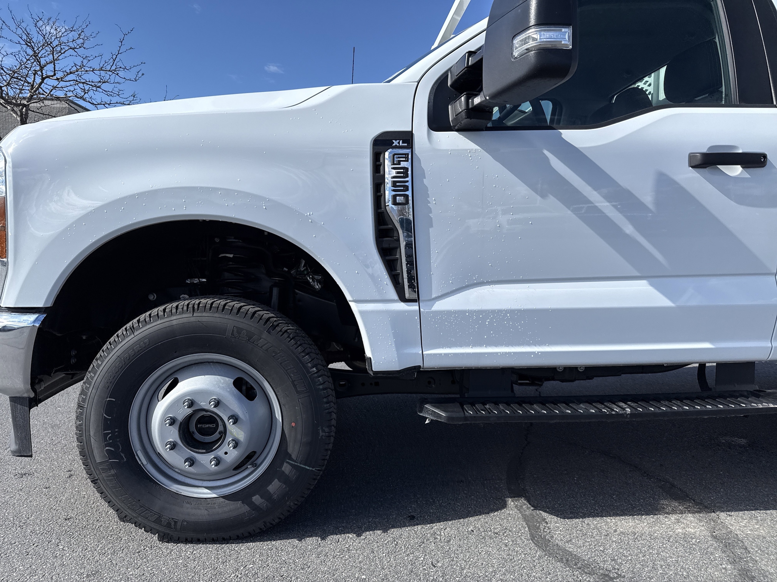 2025 Ford F-350 Super Duty Chassis Cab XL - Photo 11