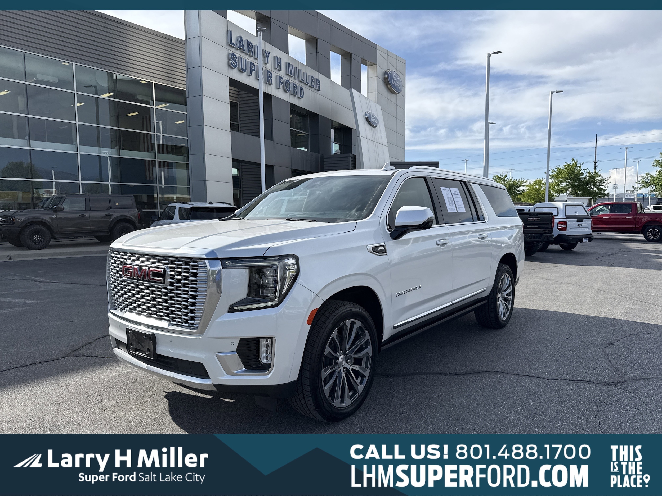 2023 GMC Yukon Denali AWD's photo