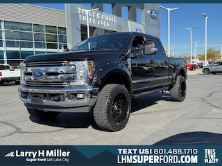 2019 Ford F-350 LARIAT CREW CAB TRUCK