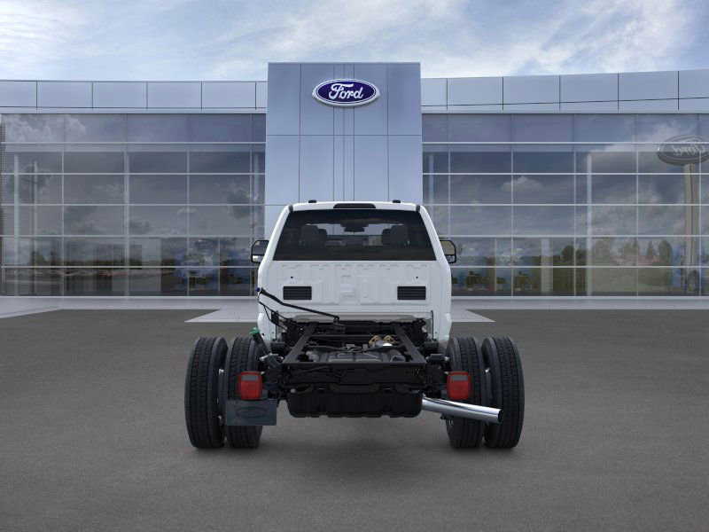 2025 Ford F-550 Super Duty Chassis Cab XL - Photo 6