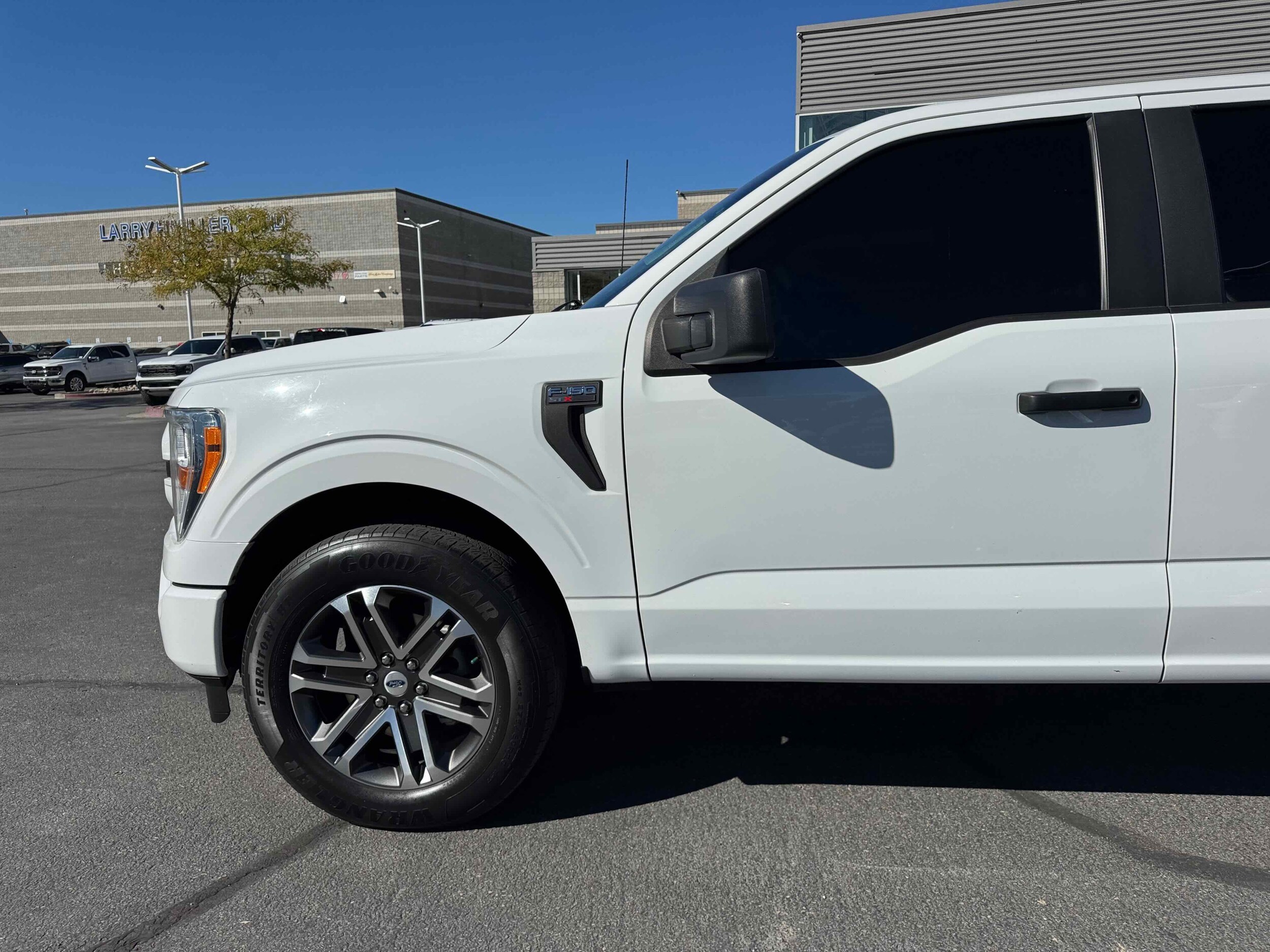 2021 Ford F-150 XL photo 3