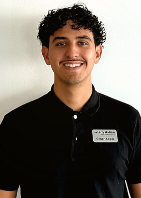 Staff member Gilbert Lopez from ID_905ff2125e60