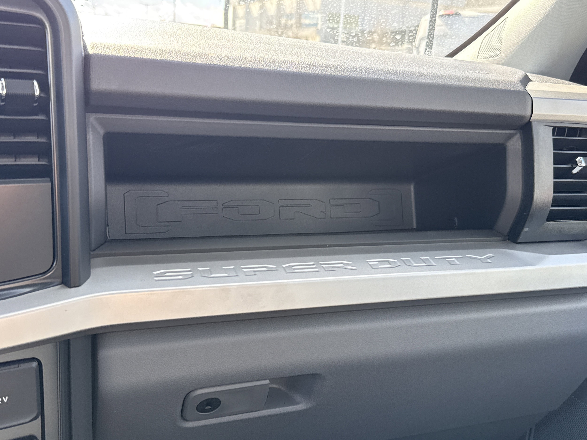 2025 Ford F-350 Super Duty Chassis Cab XL - Photo 26