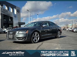 2013 Audi S8 4.0T Sedan