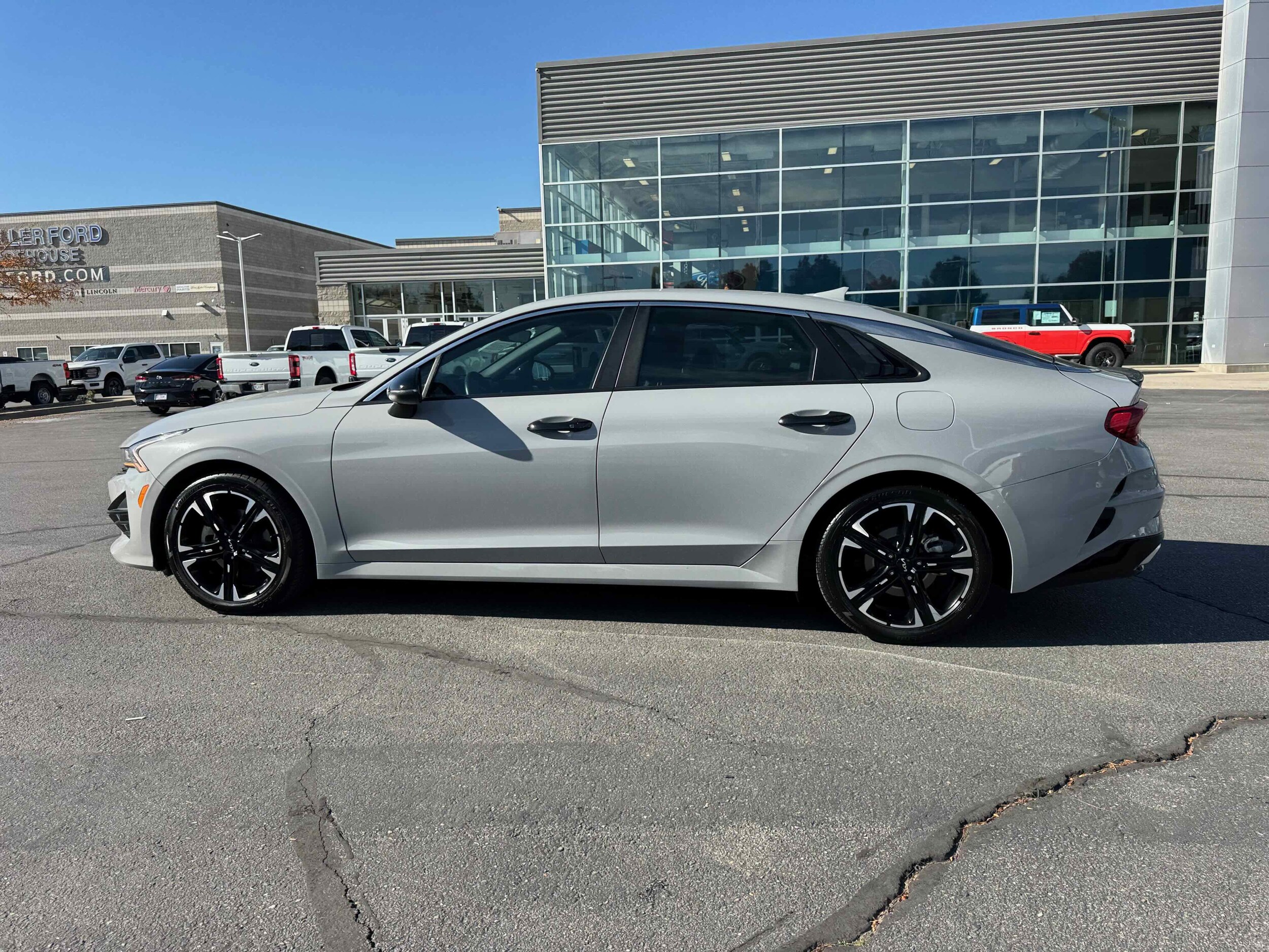 2023 Kia K5 GT-Line photo 4