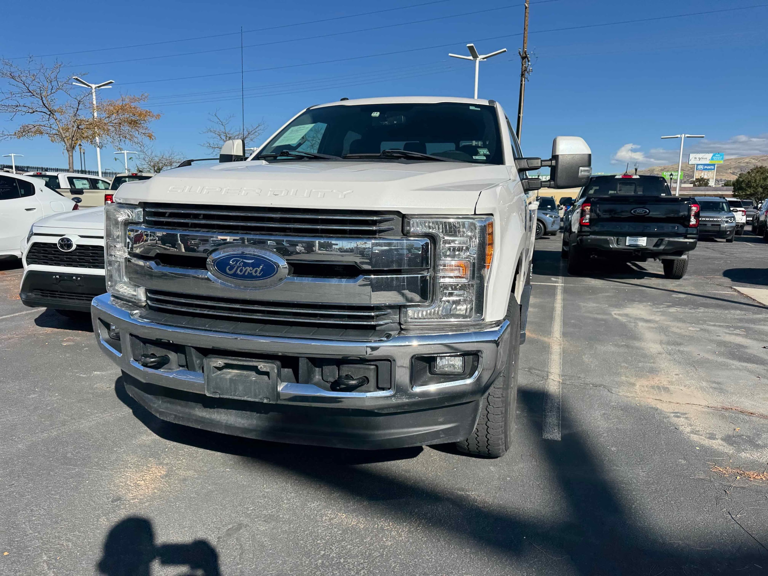 2017 Ford F-350 Lariat photo 3