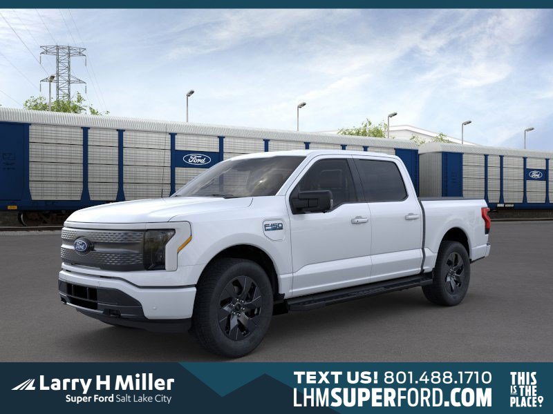 2025 Ford F-150 Lightning Flash's photo