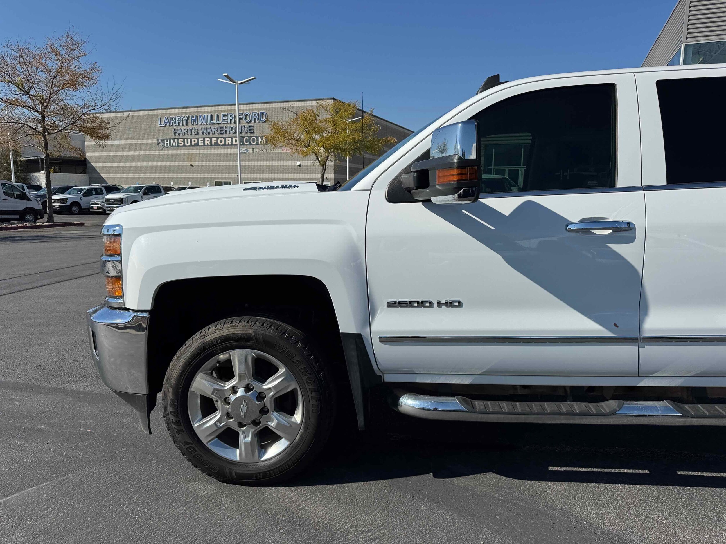 2017 Chevrolet Silverado 2500HD LTZ photo 3
