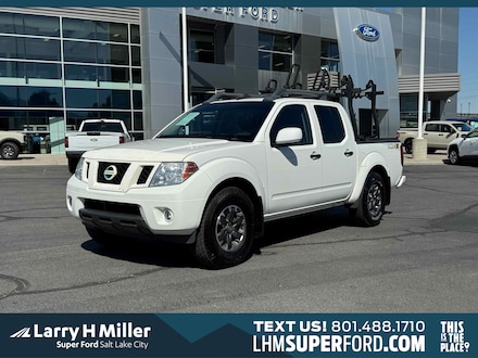 2020 Nissan Frontier PRO-4X CREW CAB SHORT BED TRUCK