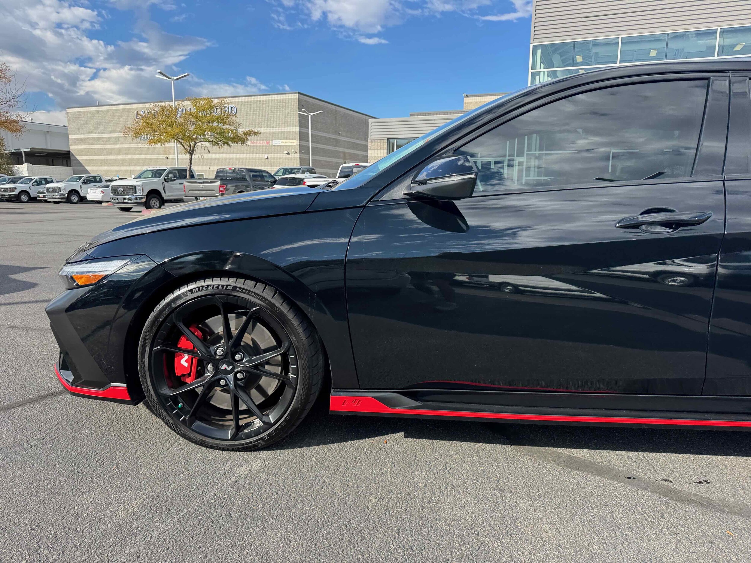 2025 Hyundai Elantra N photo 3
