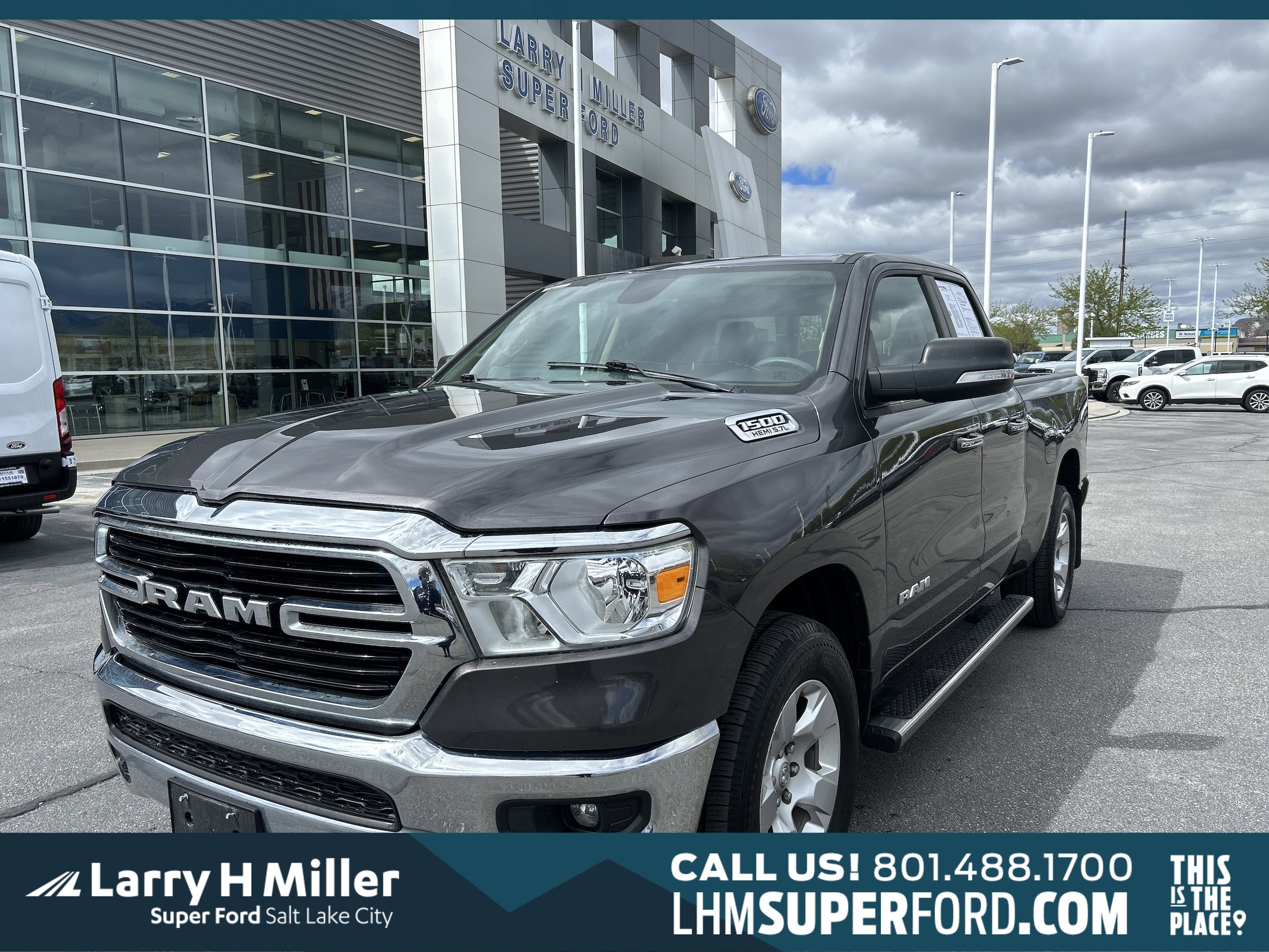 2020 RAM 1500 Big Horn/Lone Star 4x4 Quad Cab 6'4's photo