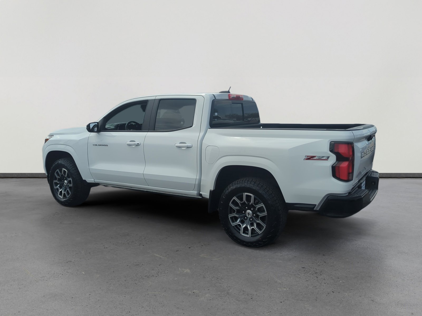 2023 Chevrolet Colorado Z71 photo 3