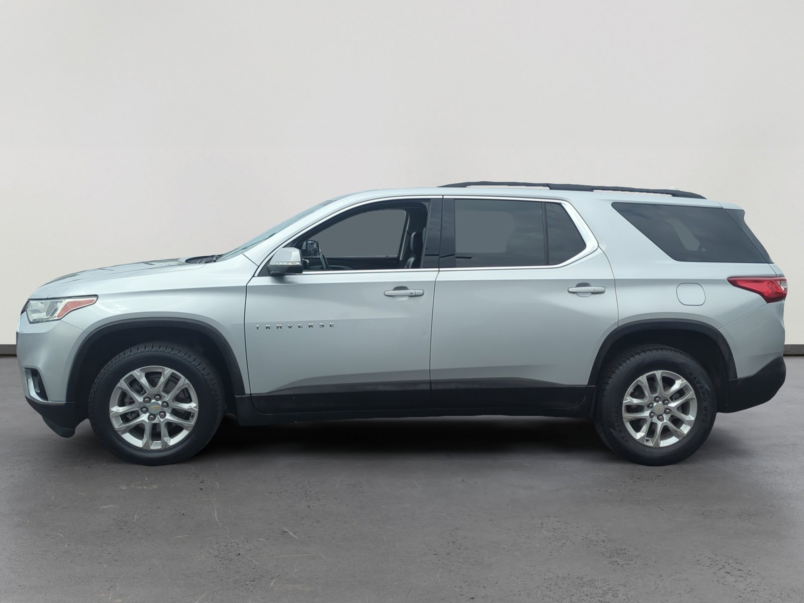 2021 Chevrolet Traverse Leather photo 2