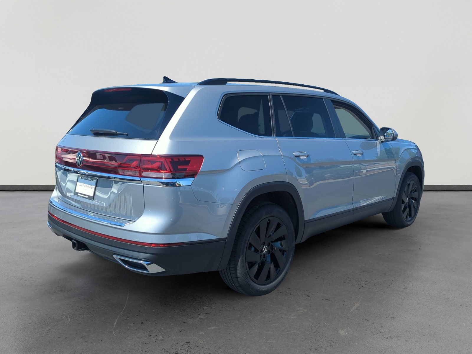 2026 Volkswagen Atlas SE w/Tech - Photo 5