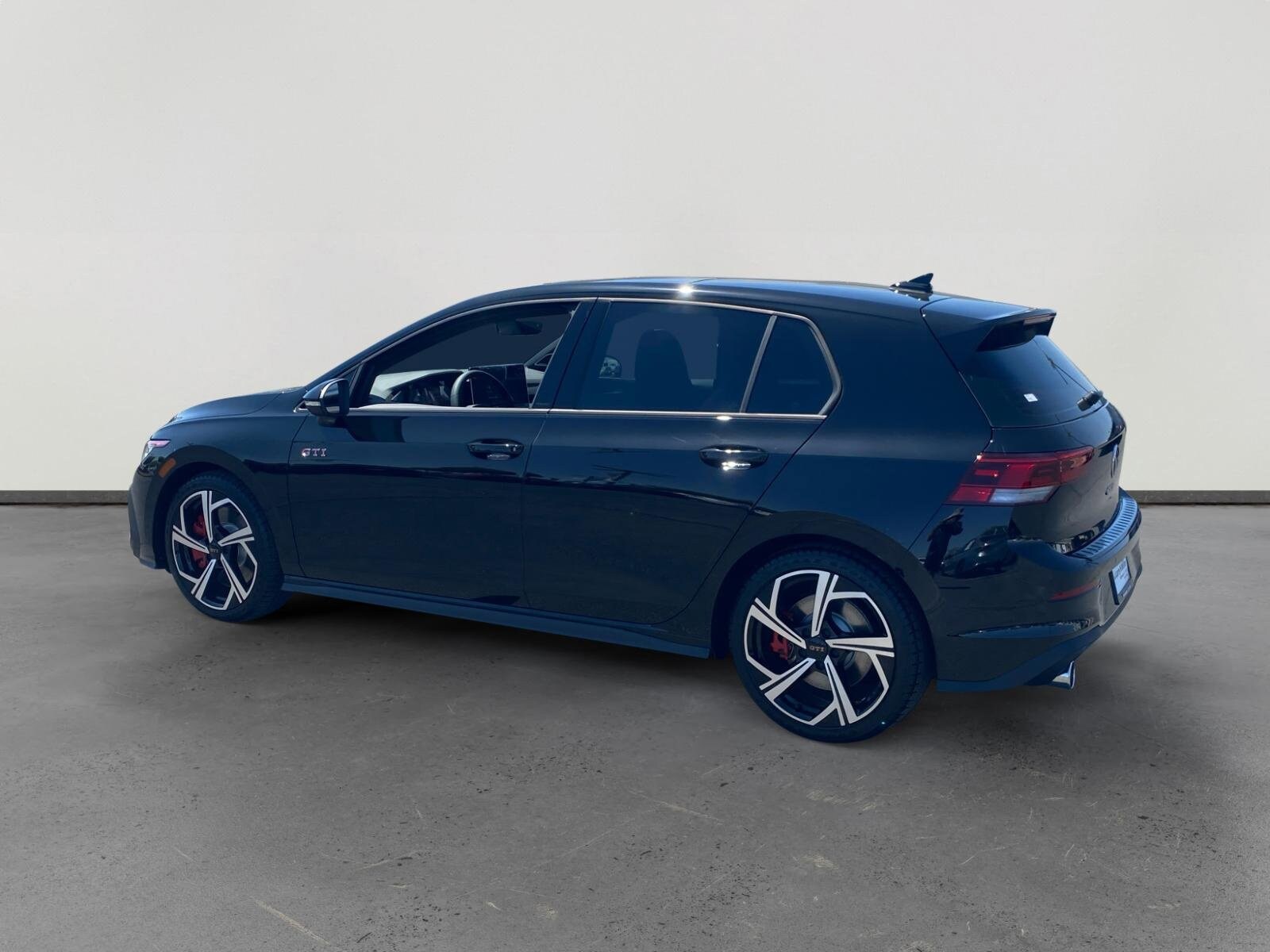 2025 Volkswagen Golf GTI SE photo 3