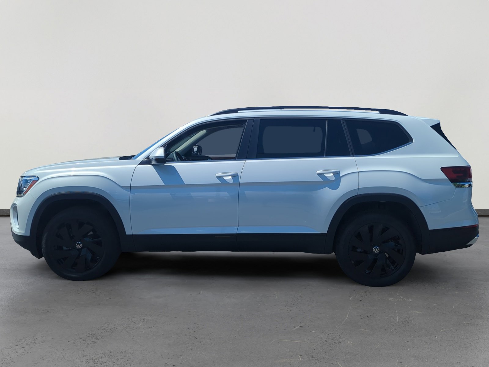 2026 Volkswagen Atlas SE Technology photo 2