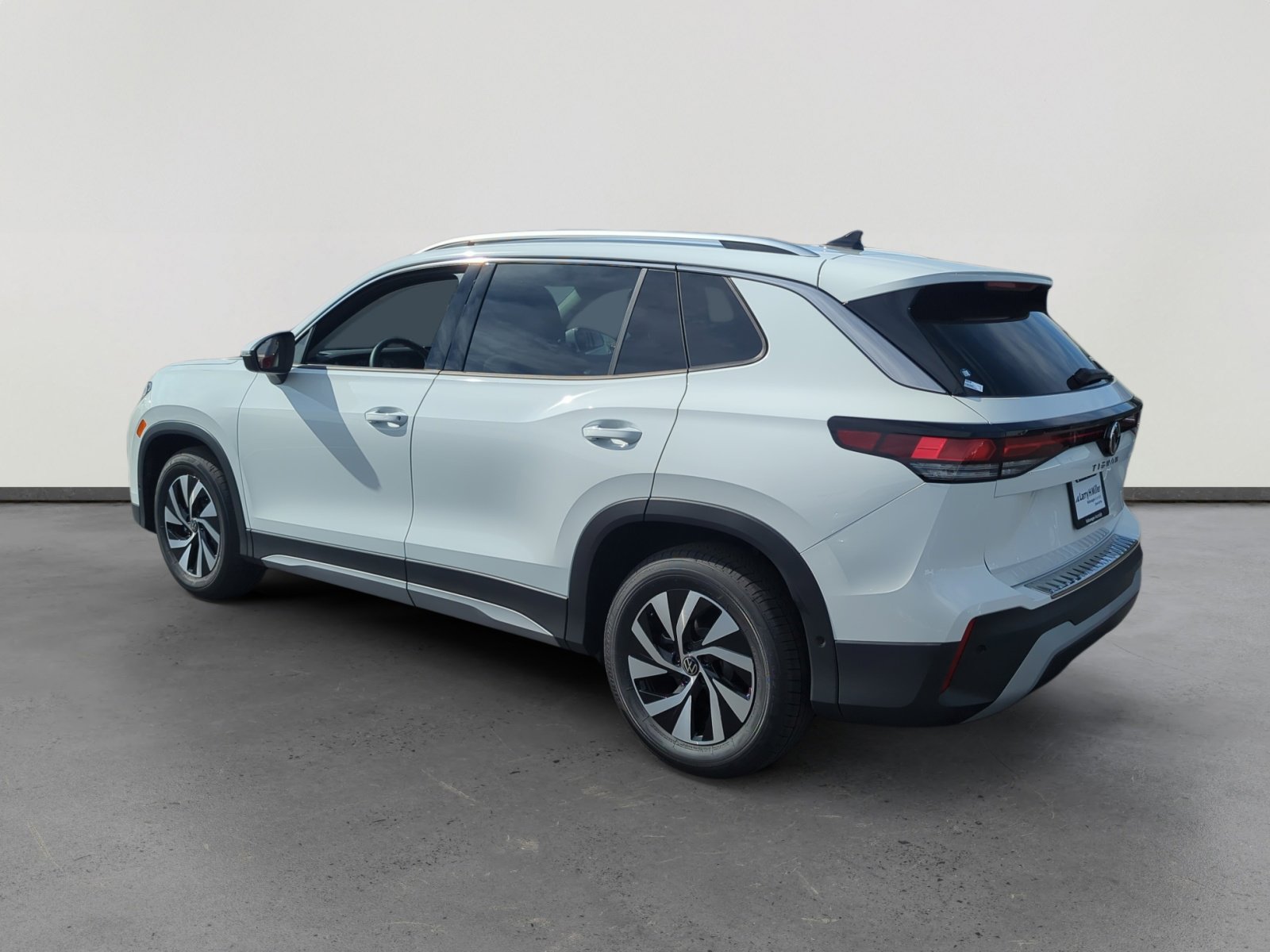 2026 Volkswagen Tiguan S photo 3