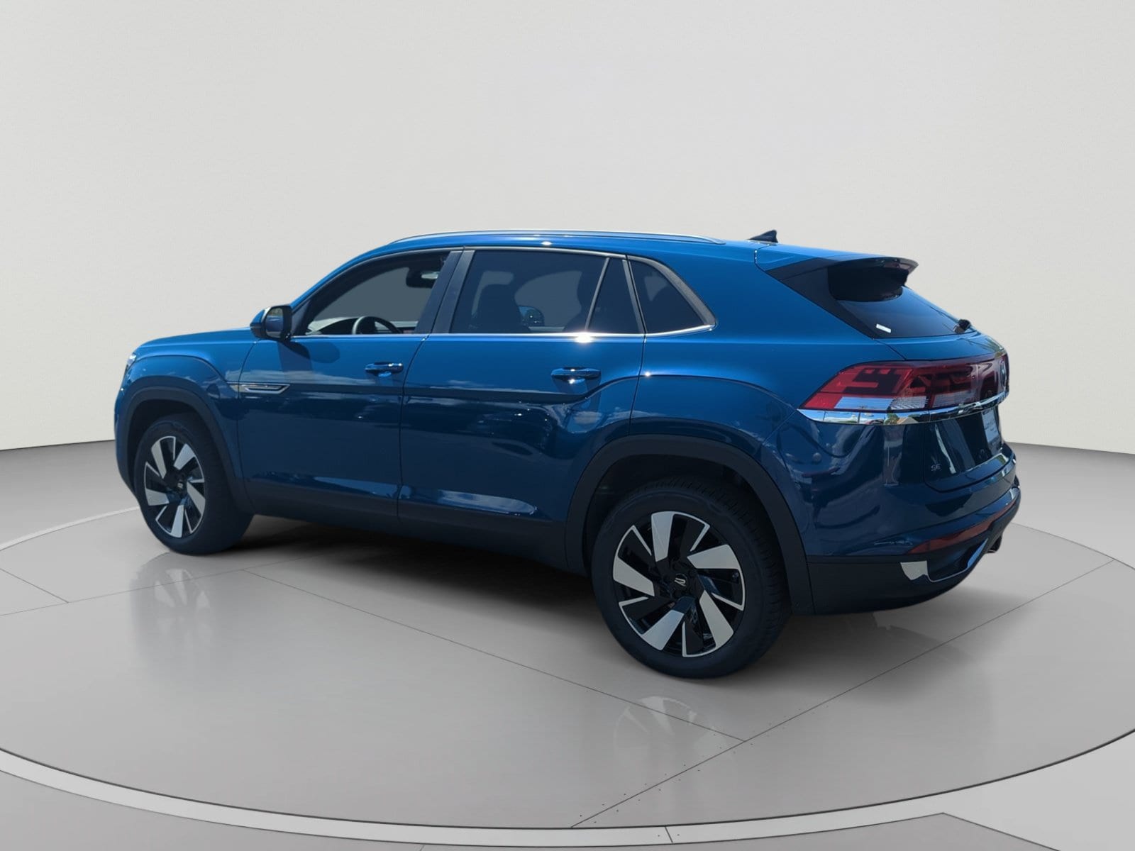 2026 Volkswagen Atlas Cross Sport SE w/Tech - Photo 3