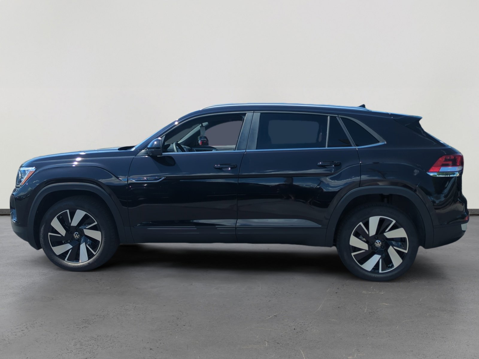2026 Volkswagen Atlas Cross Sport SE Technology photo 2