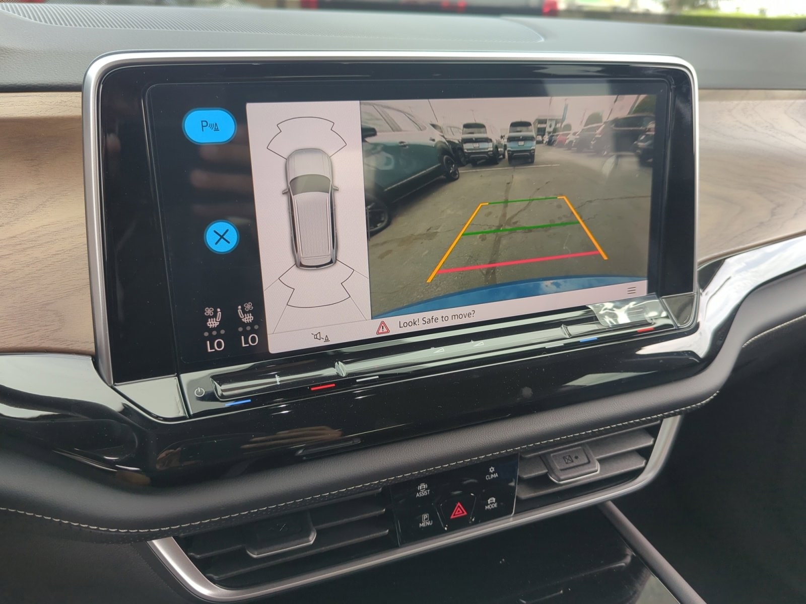 2026 Volkswagen Atlas SE w/Tech - Photo 28
