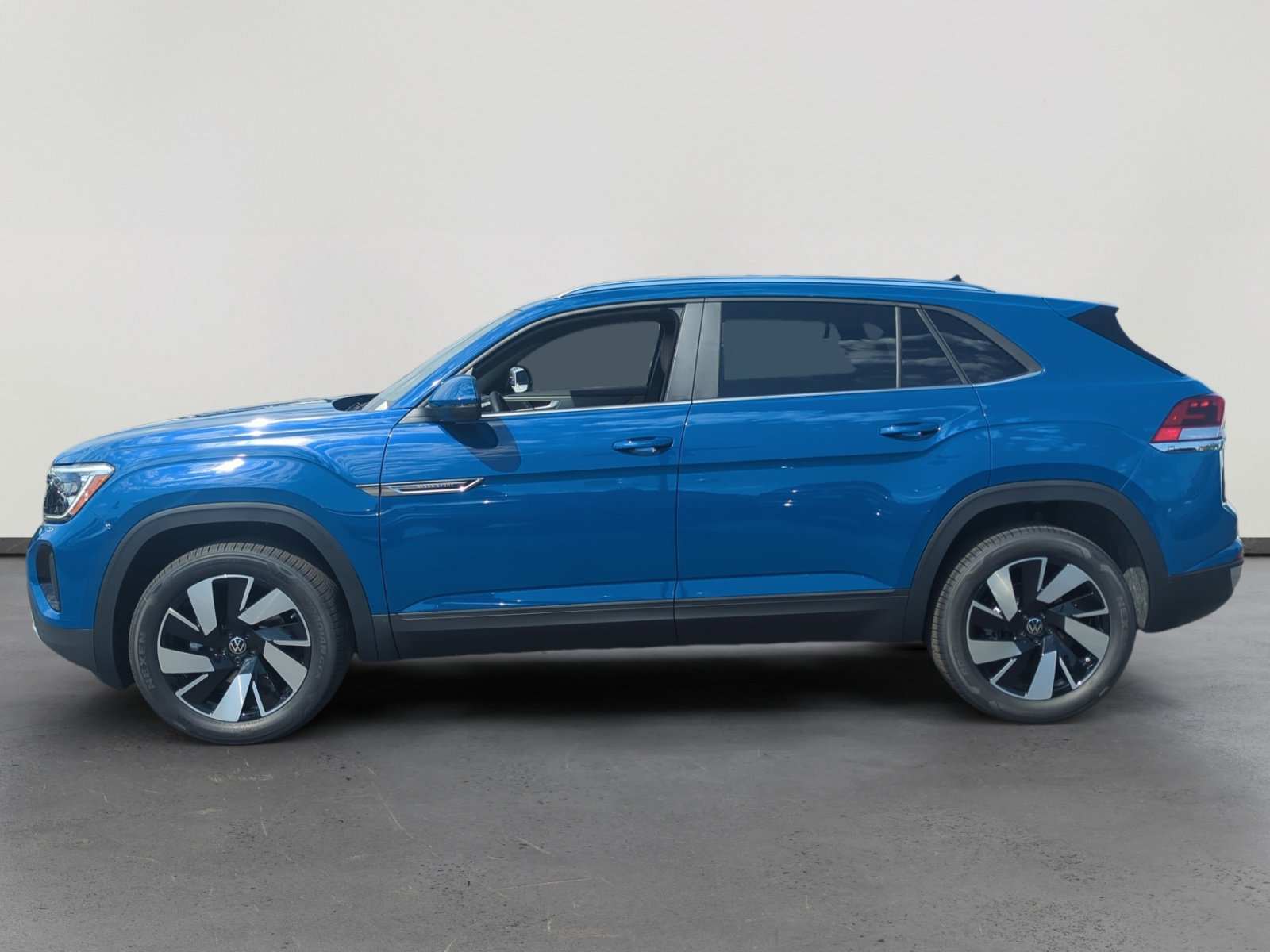 2026 Volkswagen Atlas Cross Sport SE Technology photo 2