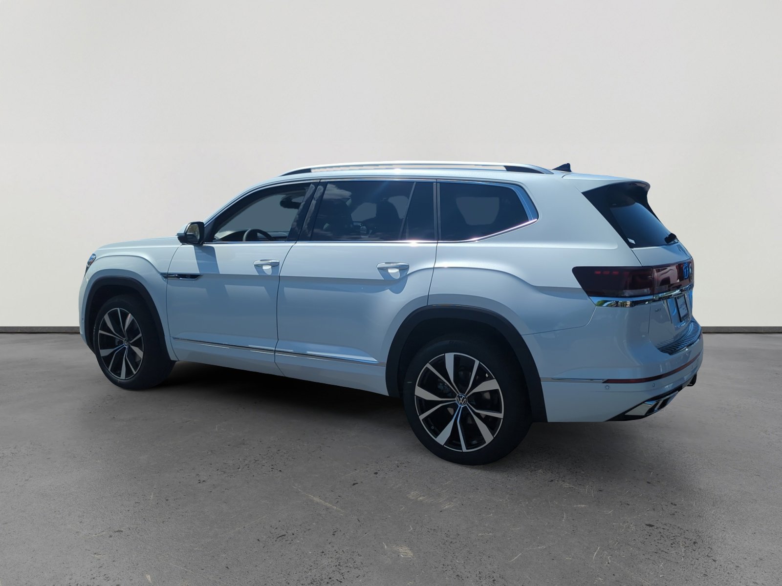 2026 Volkswagen Atlas SEL Premium R-Line photo 3