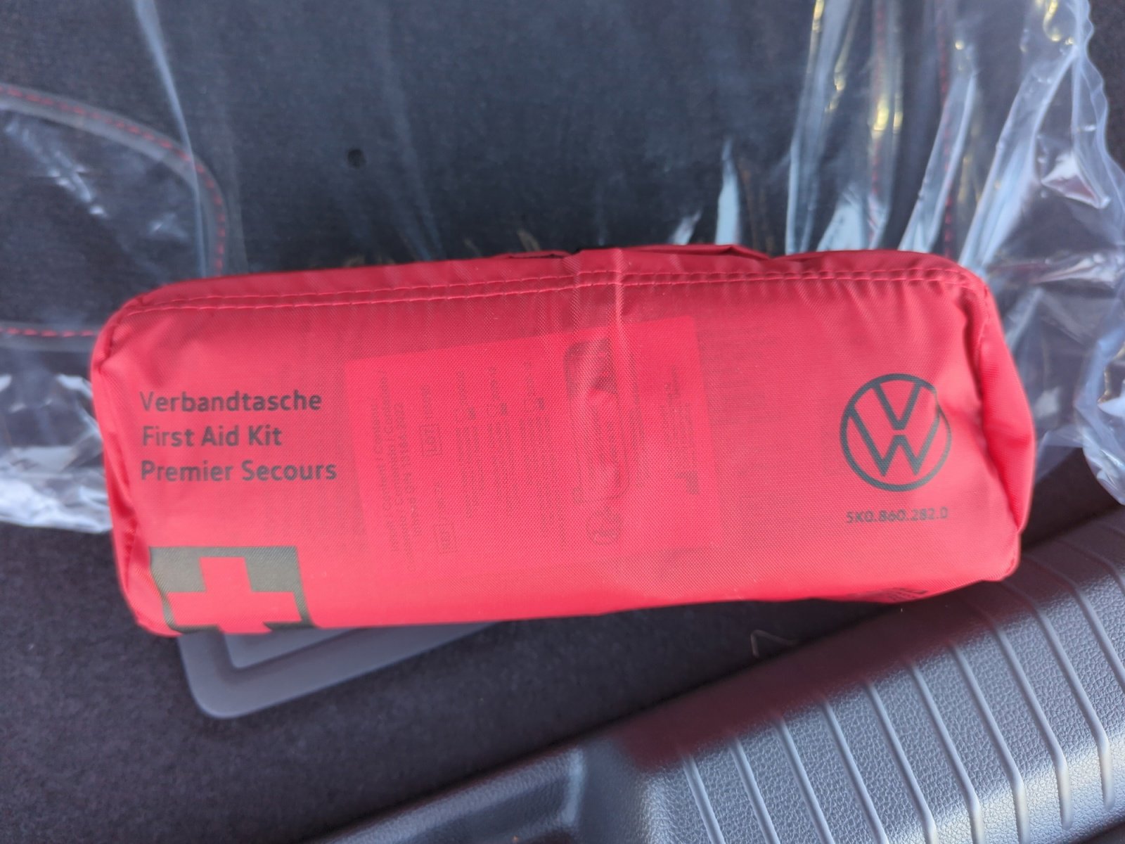 2025 Volkswagen Golf GTI SE - Photo 30