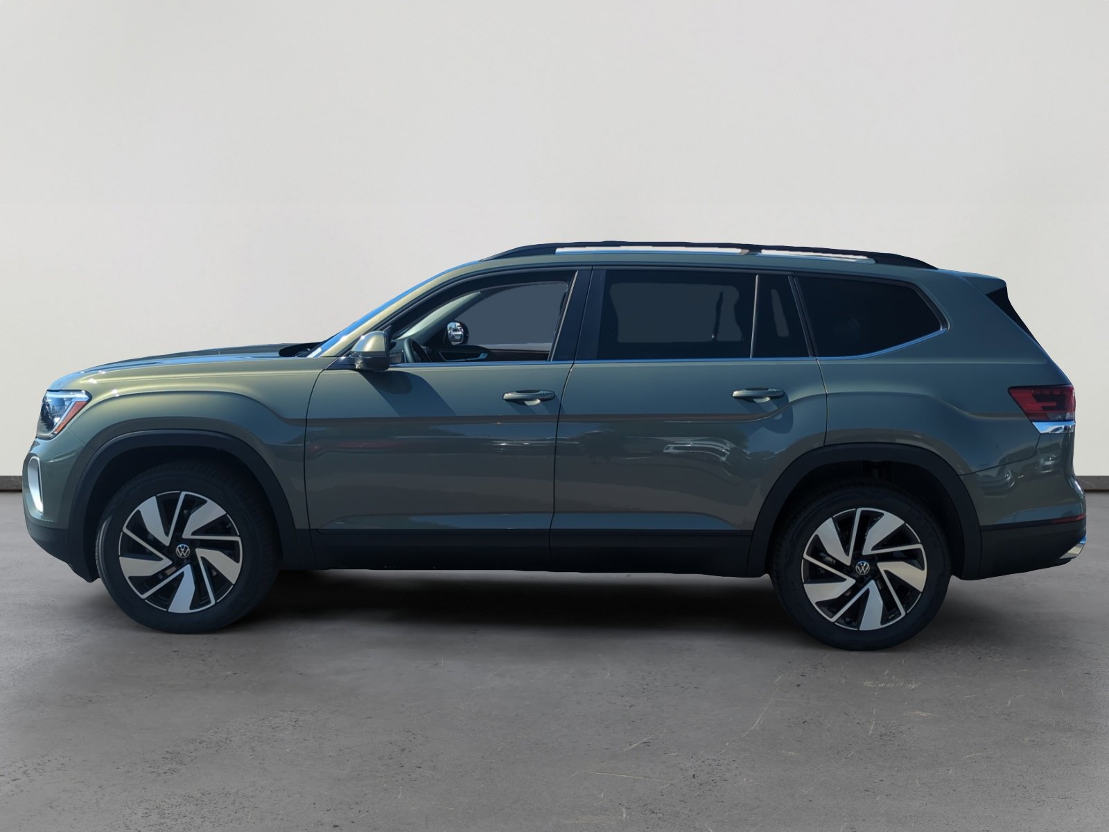 2026 Volkswagen Atlas SE Technology photo 2