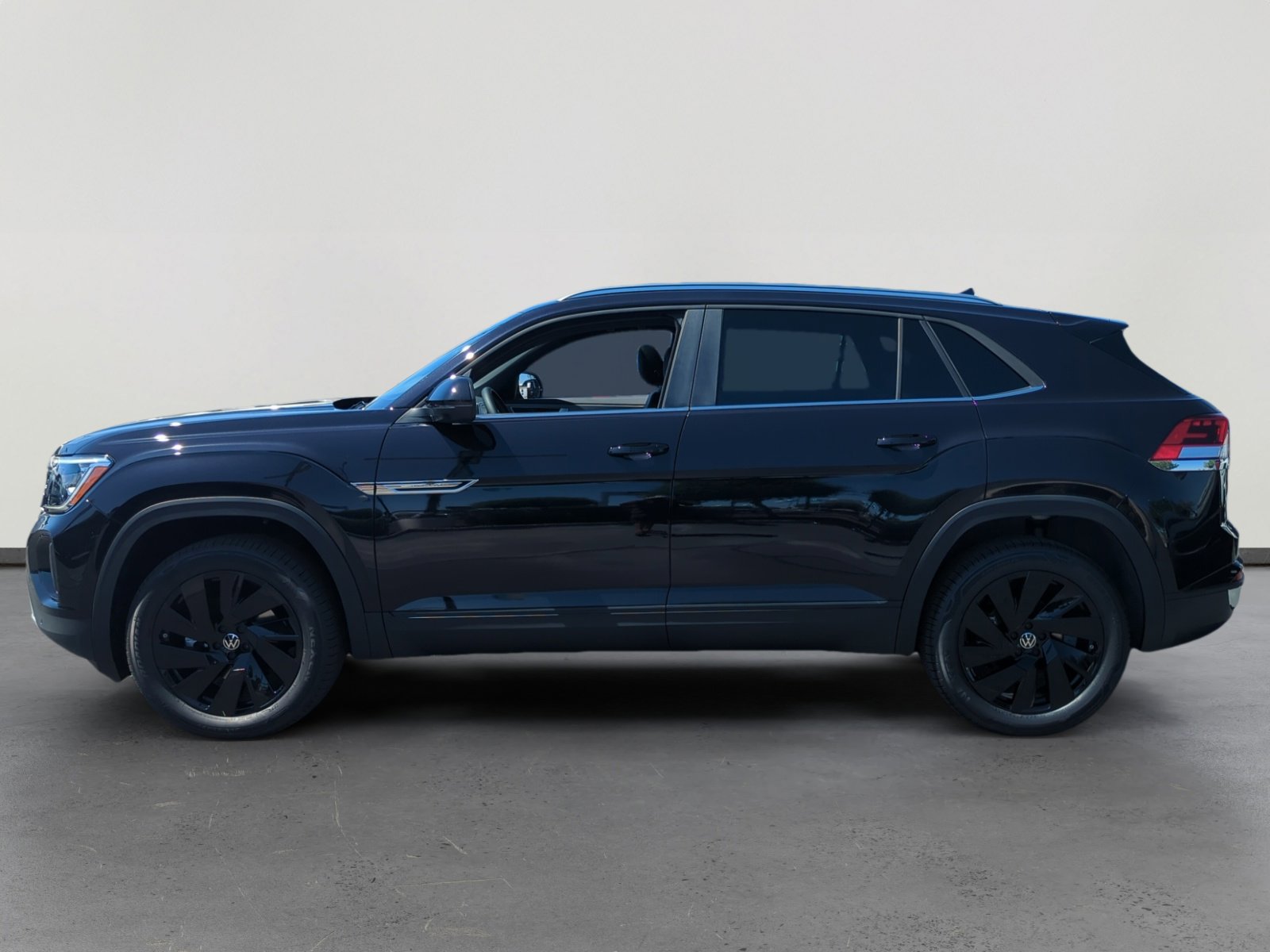 2026 Volkswagen Atlas Cross Sport SE Technology photo 2