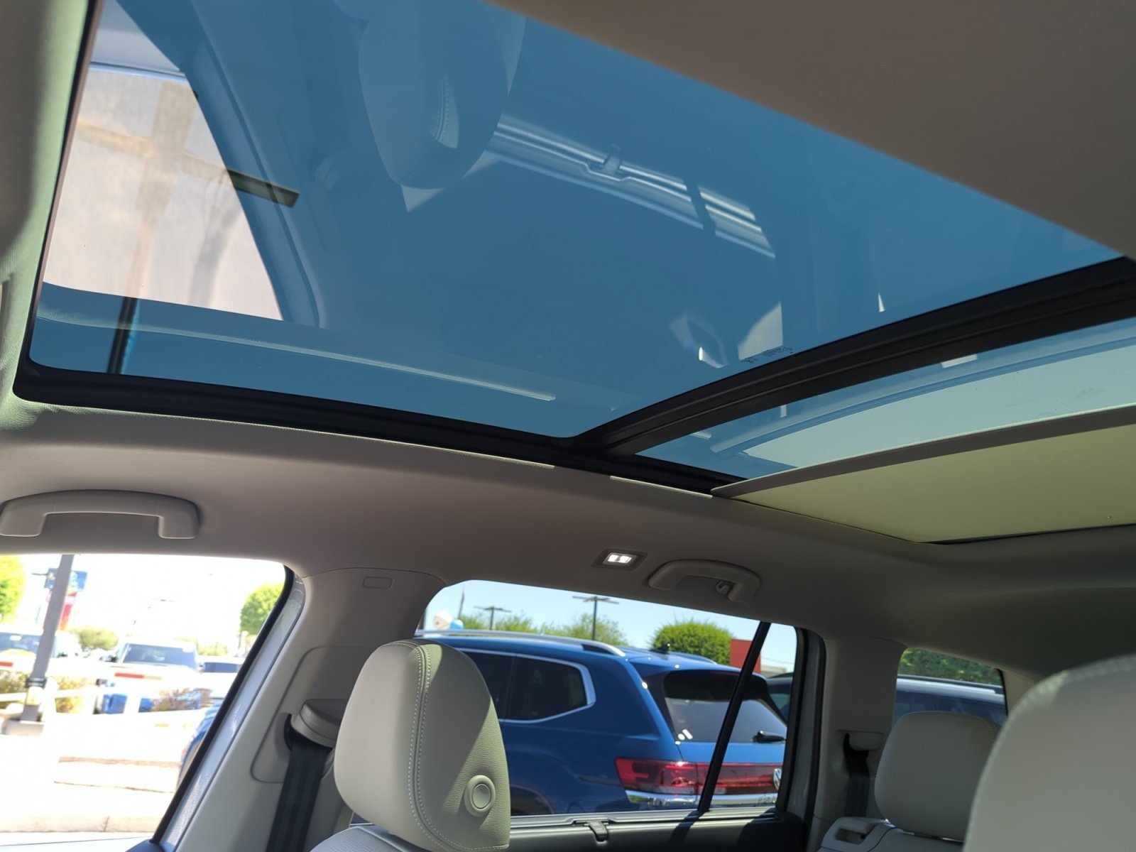 2026 Volkswagen Atlas SE w/Tech - Photo 32