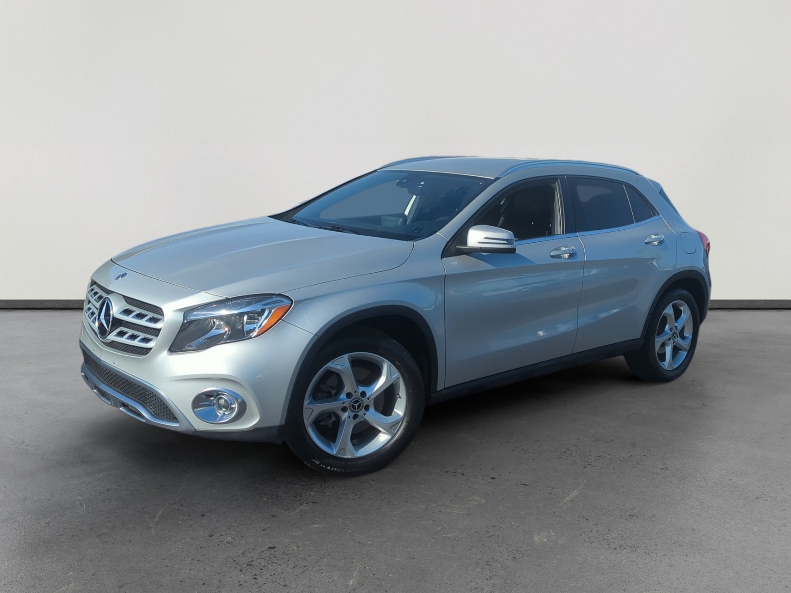 2018 Mercedes-Benz GLA-Class GLA250's photo