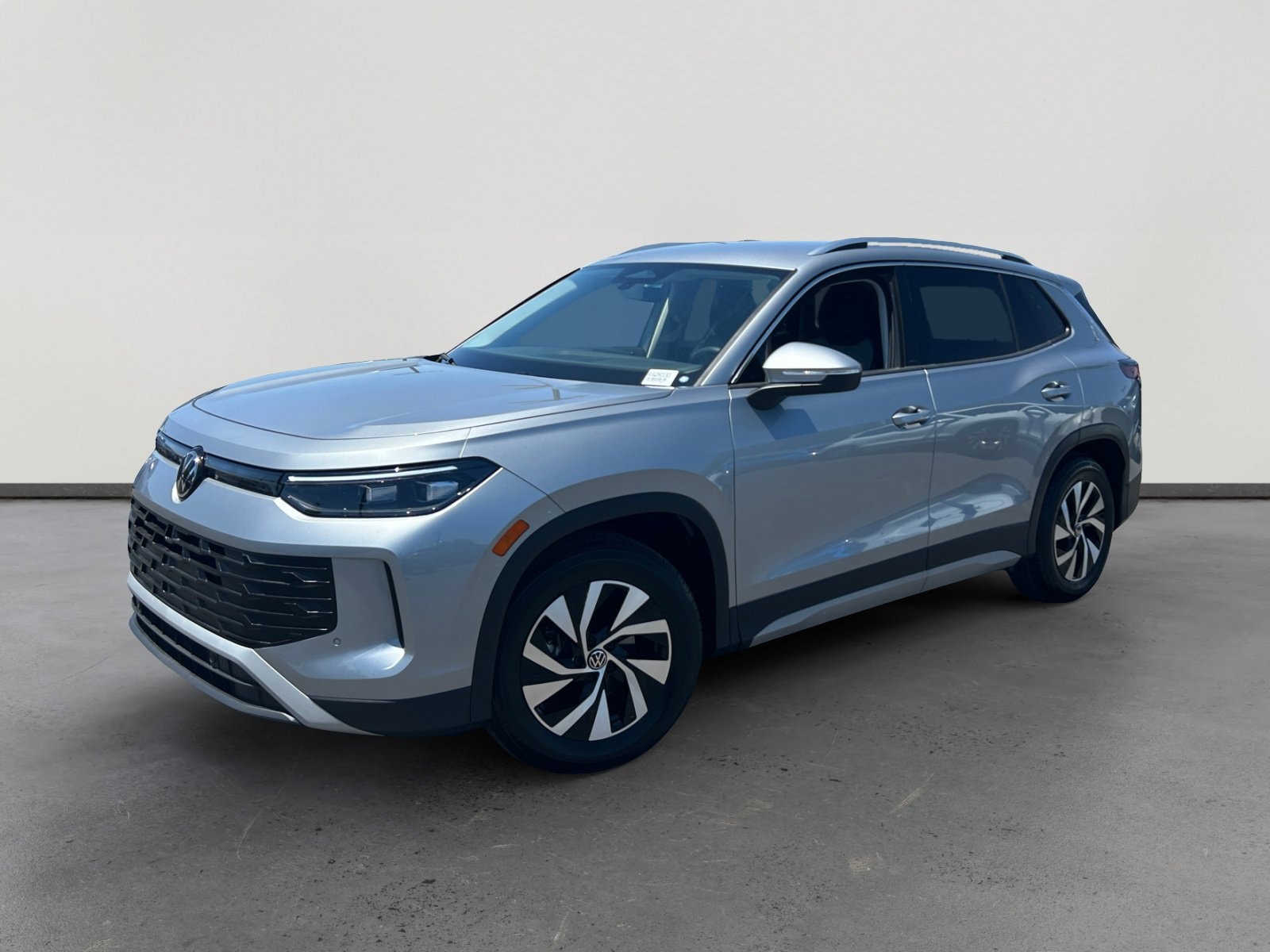 2026 Volkswagen Tiguan 2.0T S's photo