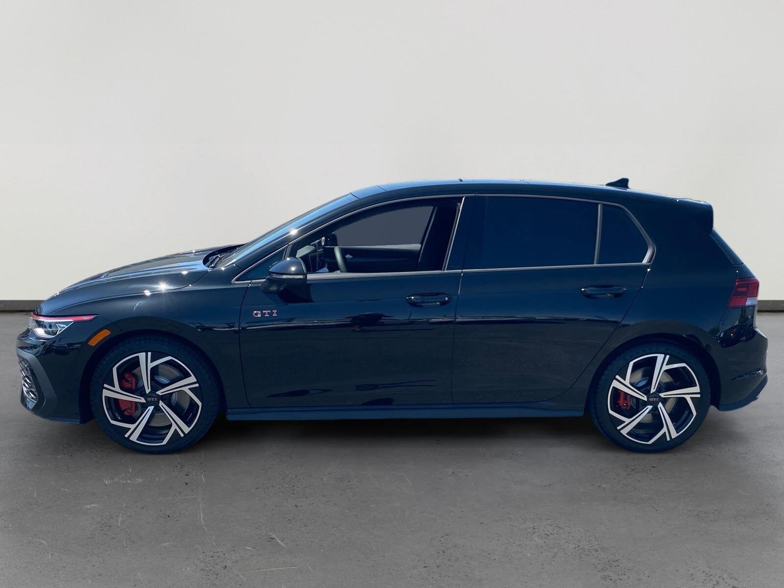 2025 Volkswagen Golf GTI SE photo 2