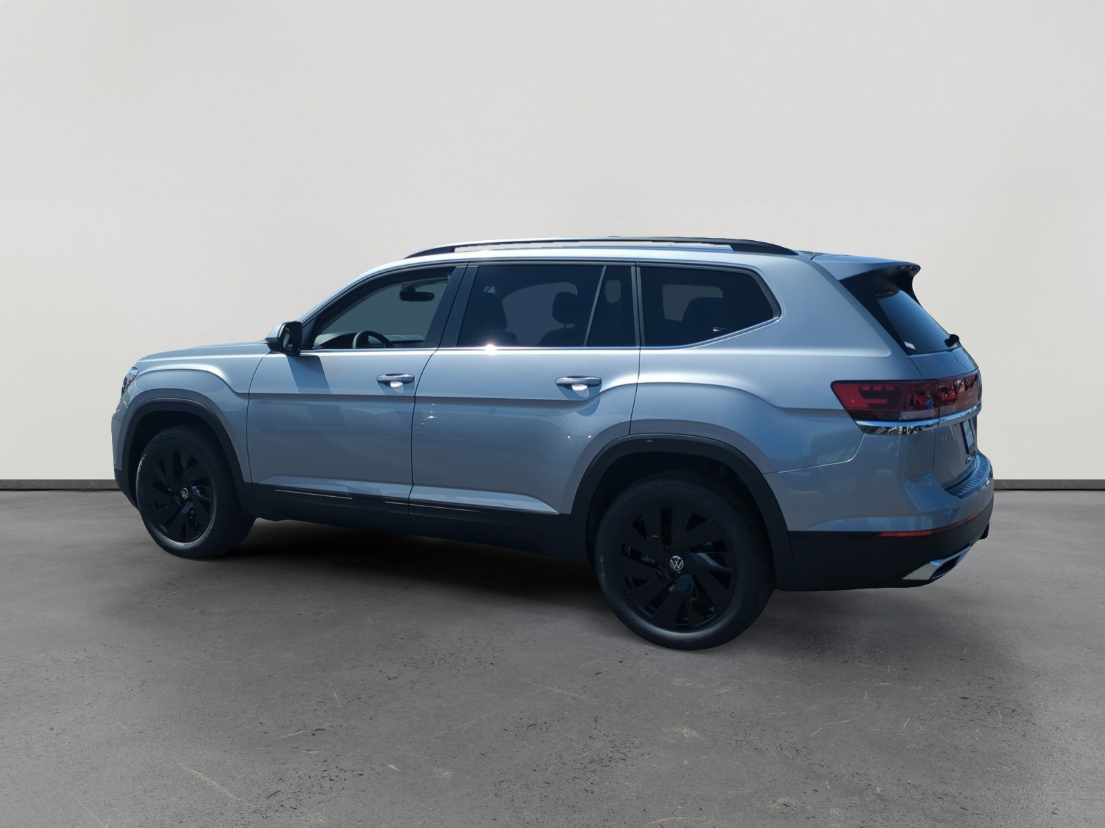 2026 Volkswagen Atlas SE Technology photo 3
