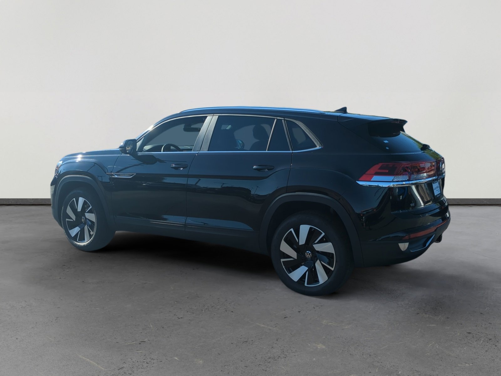 2026 Volkswagen Atlas Cross Sport SE Technology photo 3