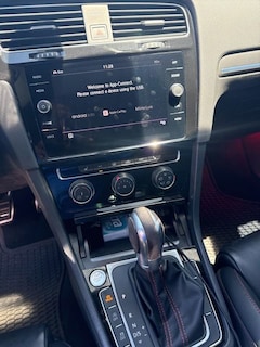2018 Volkswagen Golf GTI SE Hatchback