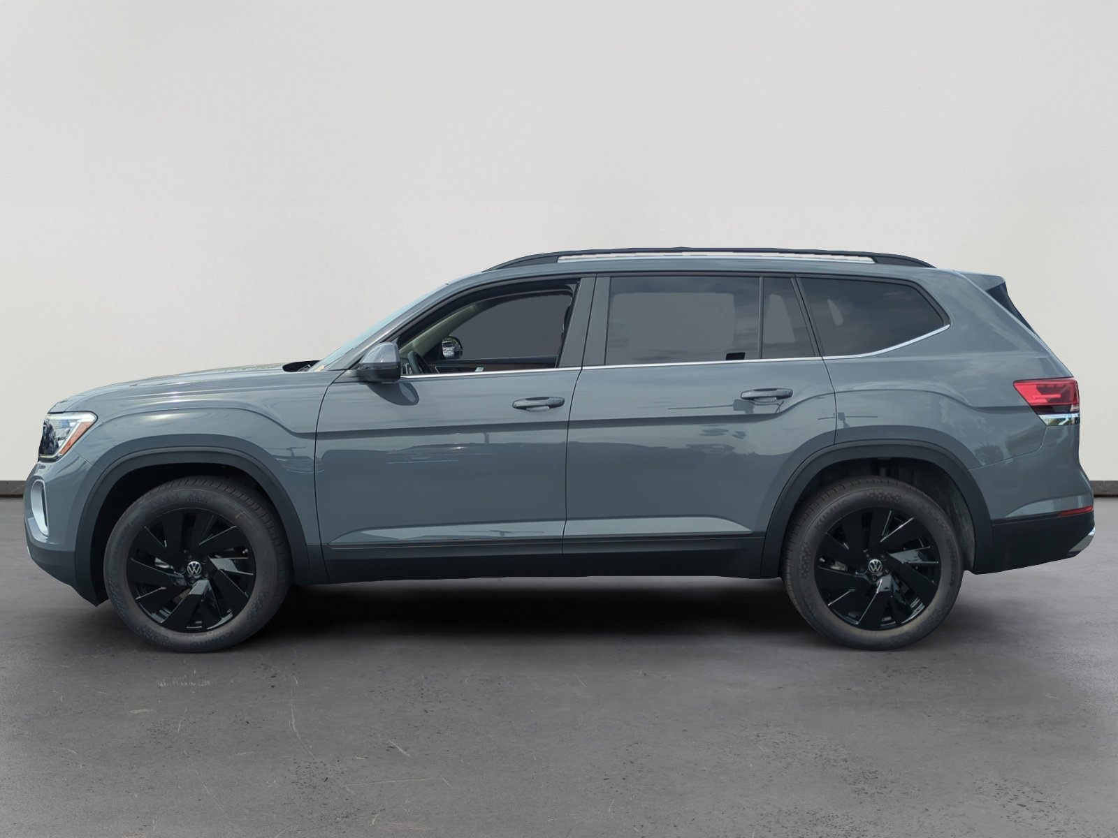 2026 Volkswagen Atlas SE Technology photo 2