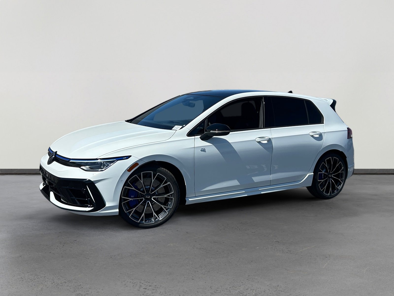 2026 Volkswagen Golf R Golf R 4-door DSG's photo
