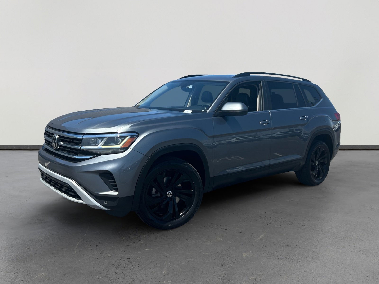 2022 Volkswagen Atlas 3.6L SE w/Tech 4MOTION's photo