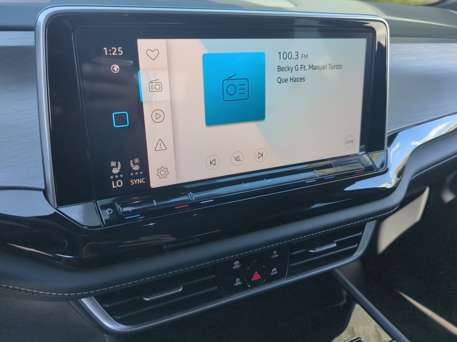 2026 Volkswagen Atlas Cross Sport SE w/Tech - Photo 26