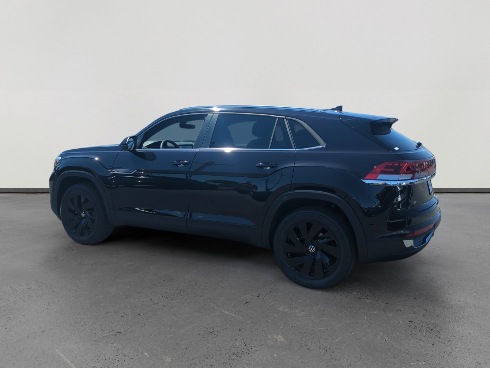 2026 Volkswagen Atlas Cross Sport SE Technology photo 3