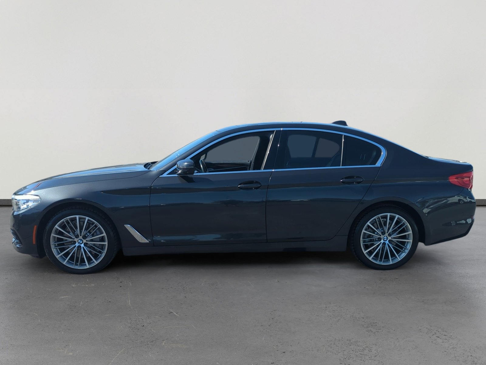 2020 Bmw 530i Sedan photo 2