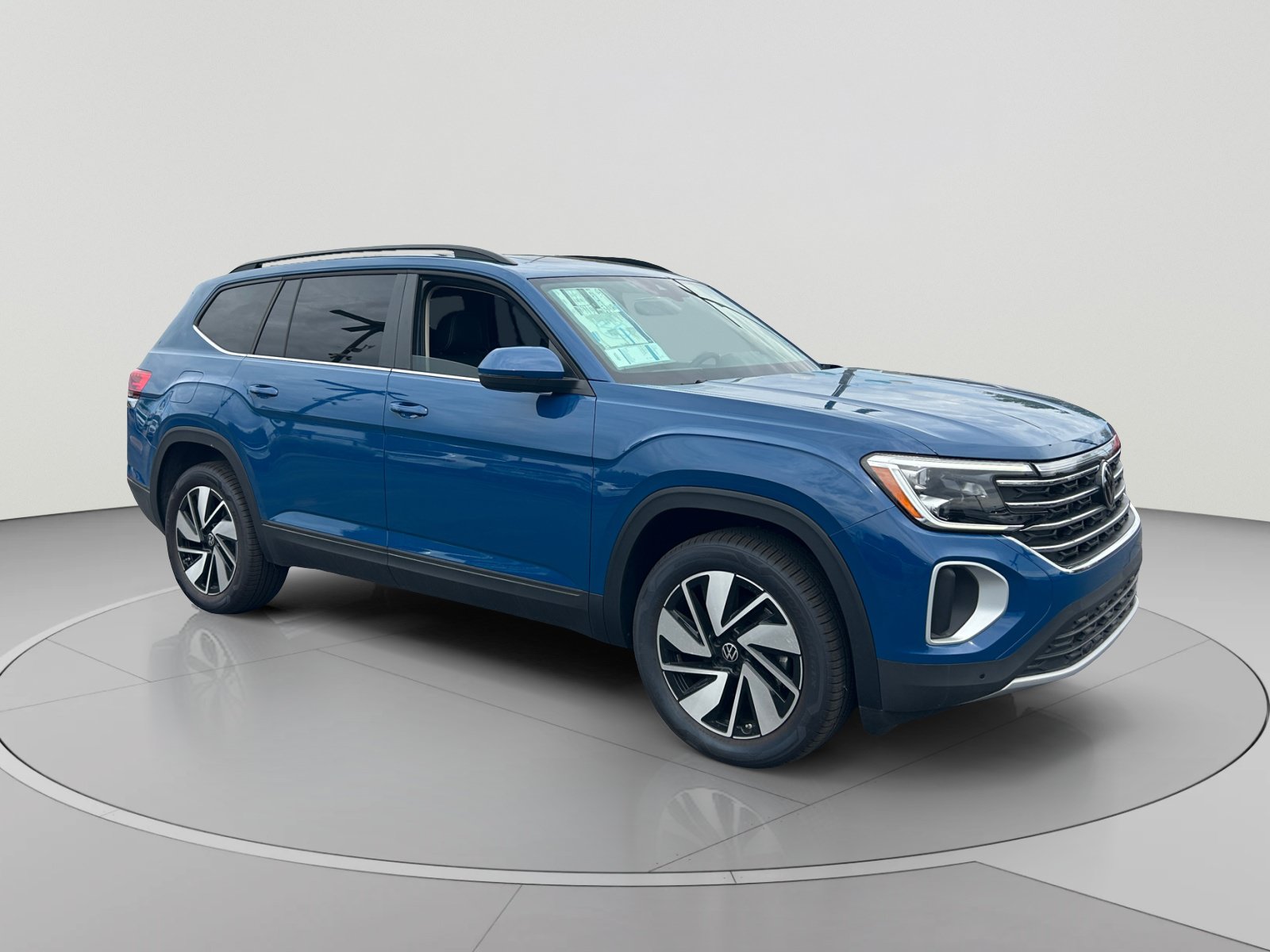 2026 Volkswagen Atlas SE w/Tech - Photo 7