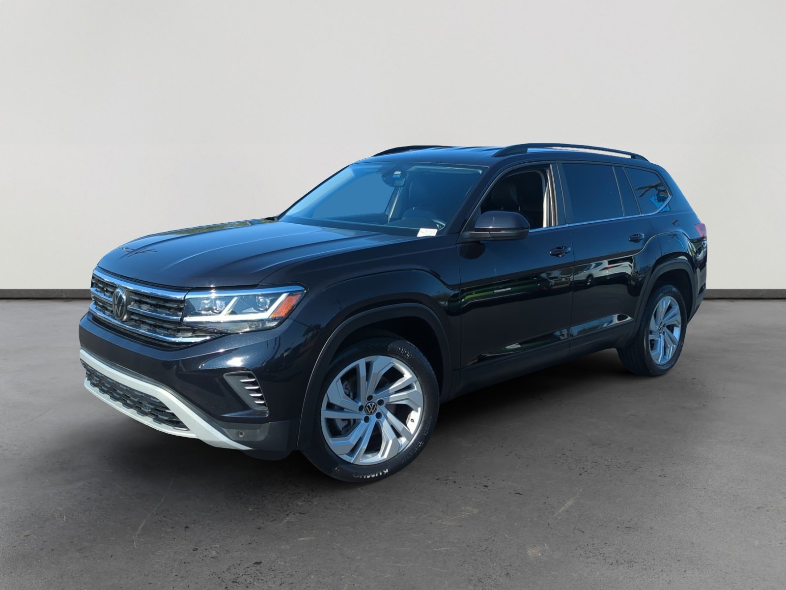 2023 Volkswagen Atlas SE w/Tech's photo