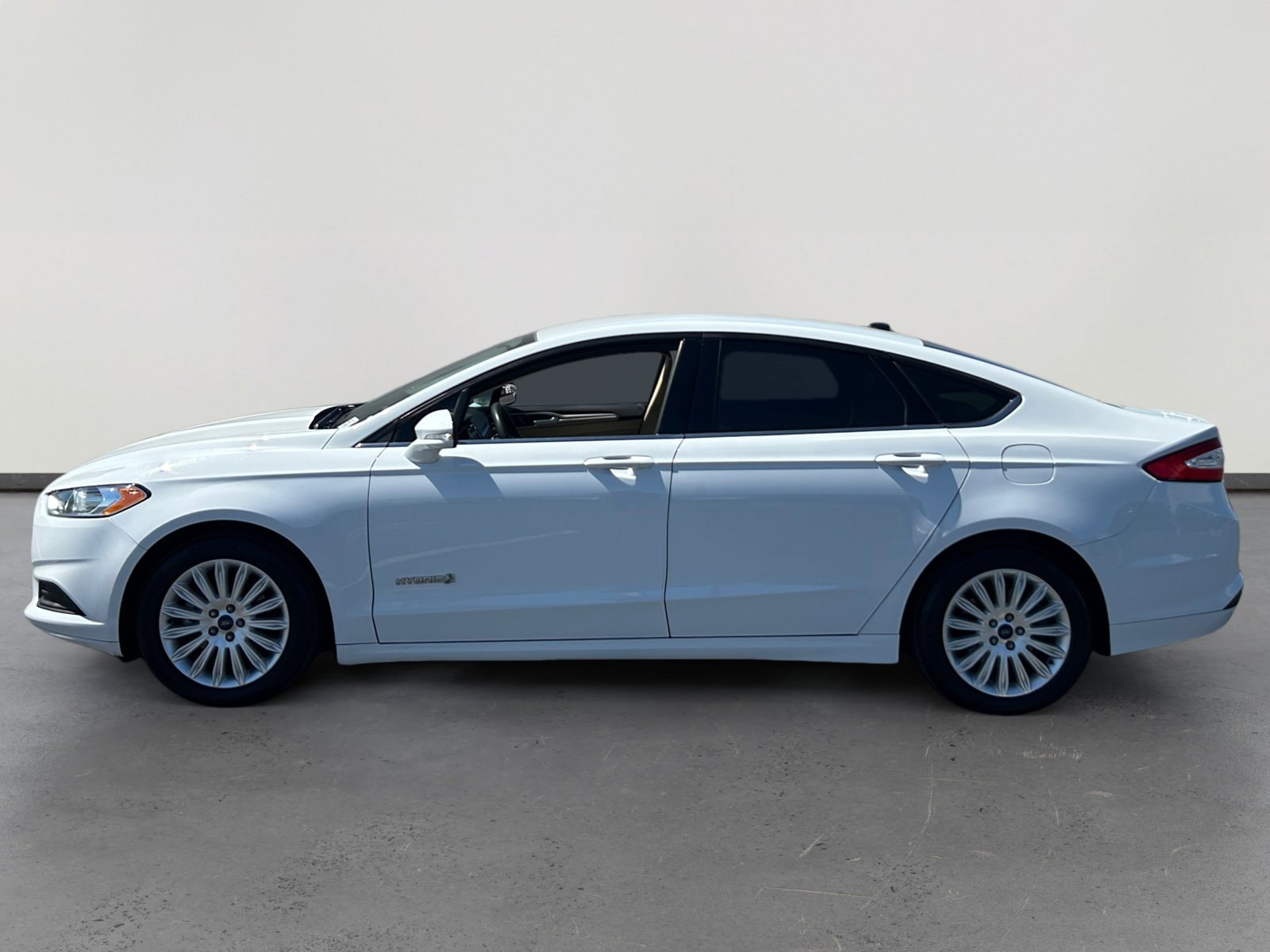 Used 2014 Ford Fusion SE Hybrid with VIN 3FA6P0LU3ER316932 for sale in Avondale, AZ