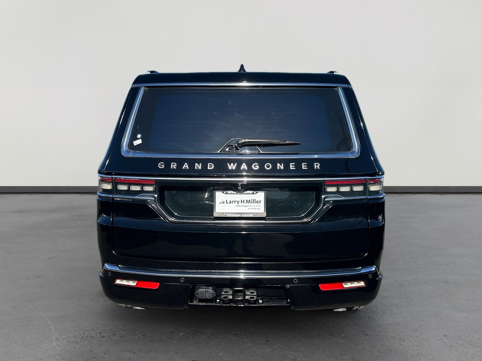 2023 Jeep Grand Wagoneer III photo 4